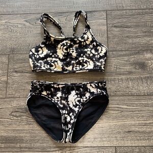 Athleta Girl Black & White Tie-Dye / camouflage reversible Bikini Set S/7